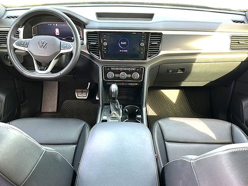 Used 2020 Volkswagen Atlas Cross Sport SEL R-Line image 20