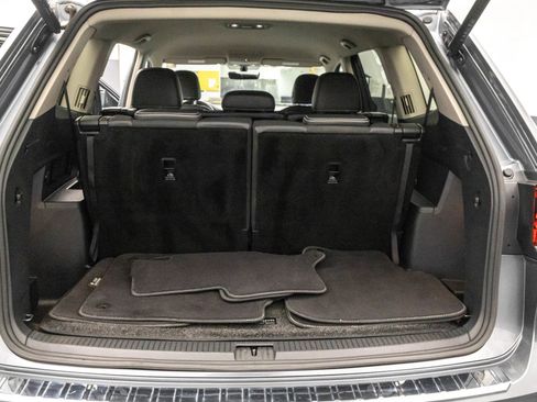 Used 2023 Volkswagen Atlas SE AWD/4WD image 32