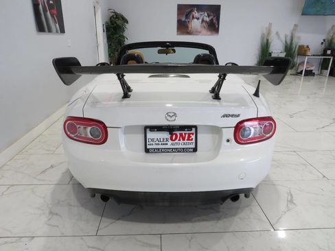 Used 2015 MAZDA MX-5 Miata Club RWD image 8