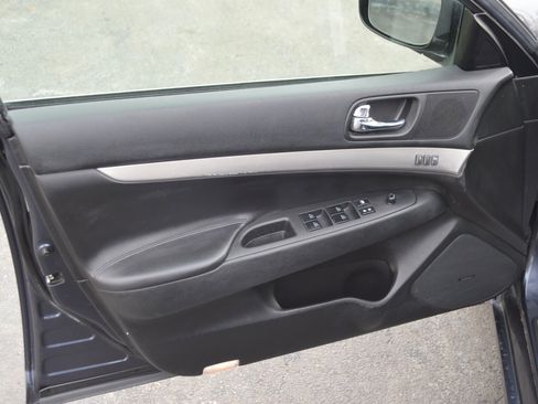 Used 2011 INFINITI G37 x Sedan w/ Premium Pkg image 11