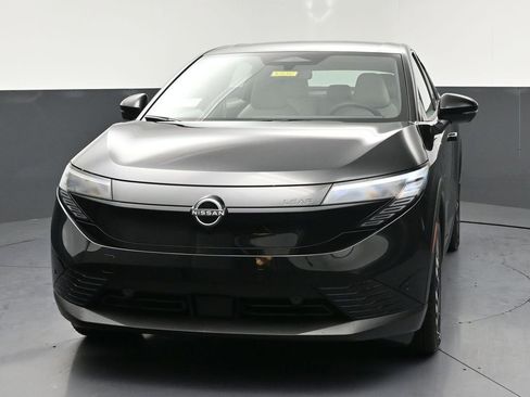 New 2026 Nissan Leaf SV+ w/ Floor Mat Package (SV+) FWD image 3