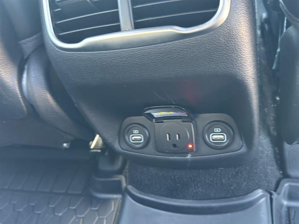 Used 2023 Hyundai Santa Fe Calligraphy FWD image 19