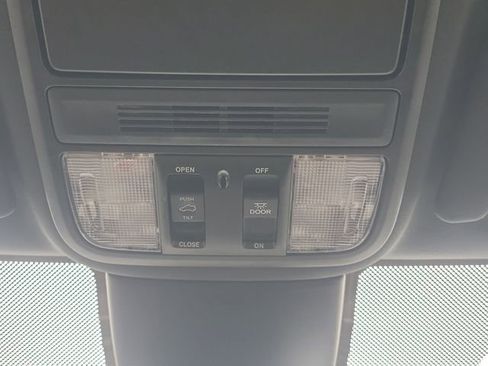 Certified 2024 Honda Odyssey Sport image 27