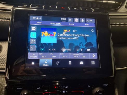 Used 2025 Jeep Grand Cherokee L Altitude image 13