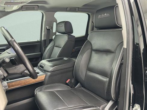 Used 2018 Chevrolet Silverado 1500 High Country AWD/4WD image 18