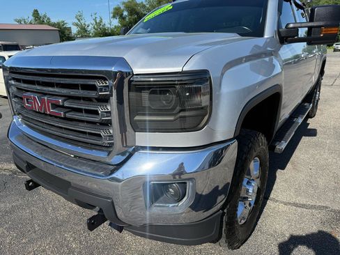 Used 2015 GMC Sierra 3500 SLE w/ SLE Preferred Package AWD/4WD image 4
