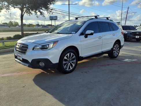 Used 2017 Subaru Outback 2.5i Touring image 21
