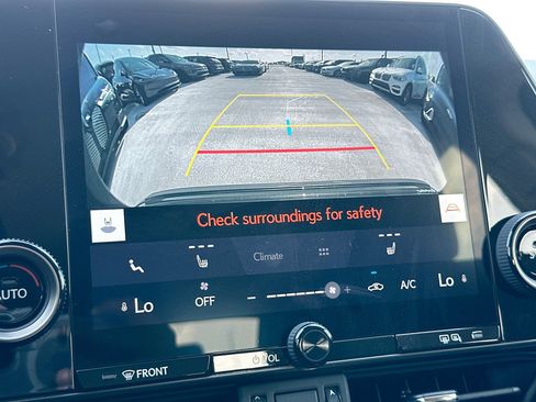 Used 2025 Lexus NX 250 FWD w/ Towing Package (2000 Lbs) image 12