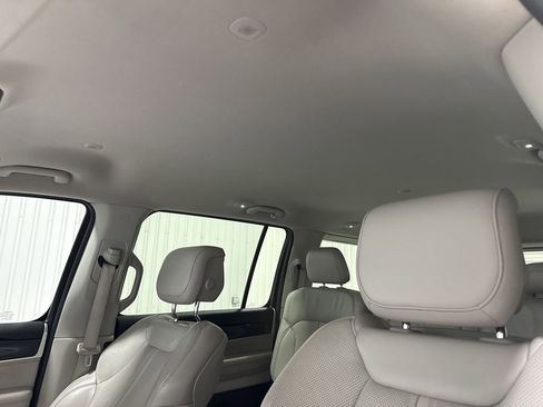 Used 2022 Jeep Wagoneer Series I image 19