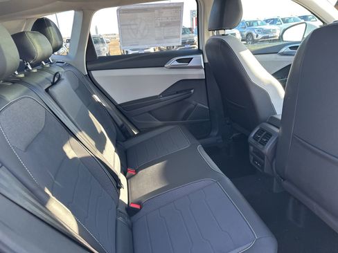 New 2026 Volkswagen Taos SE AWD/4WD image 26