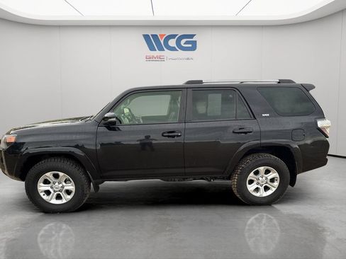 Used 2024 Toyota 4Runner SR5 Premium w/ Moonroof Package AWD/4WD image 6