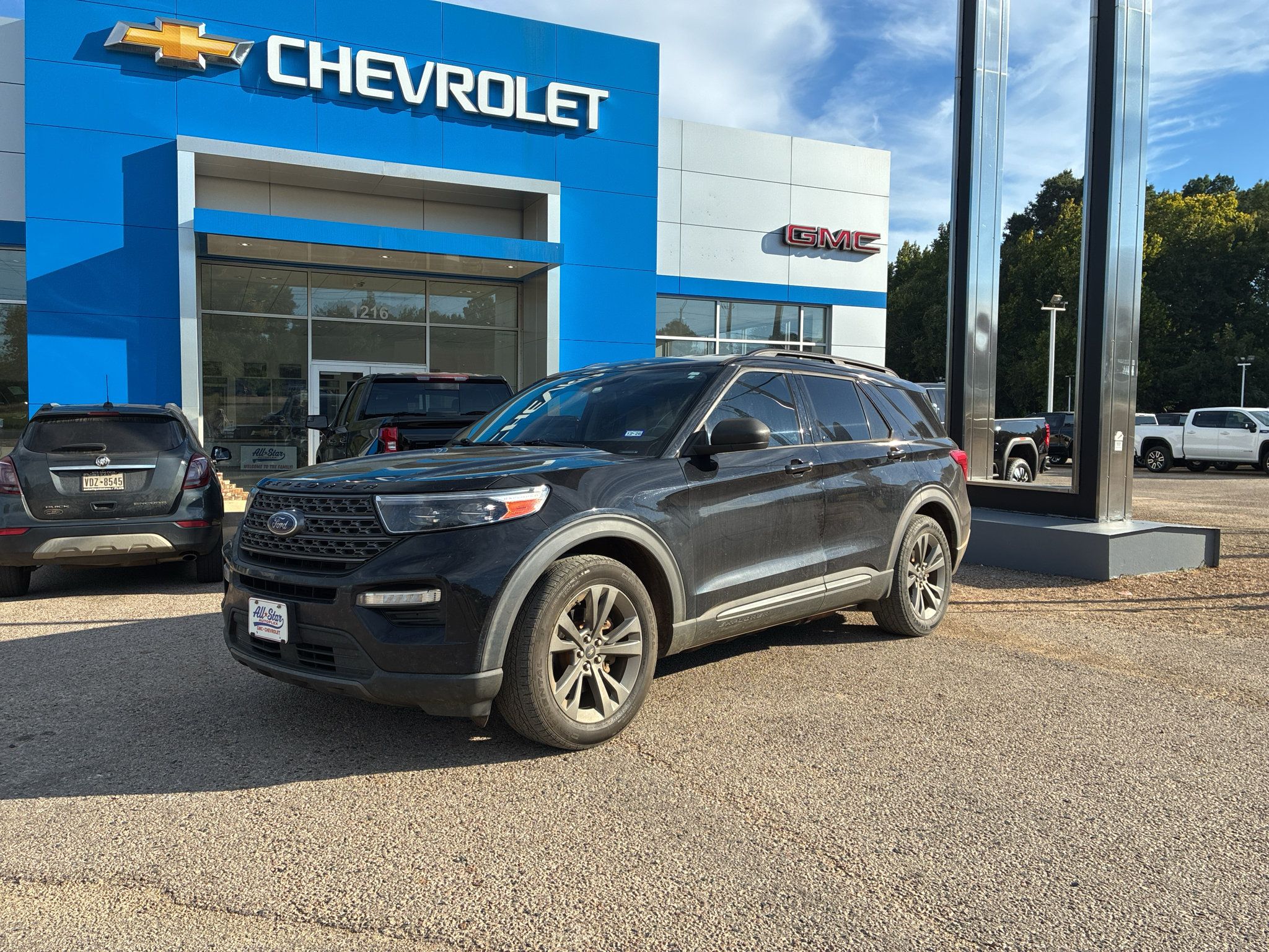 Used 2021 Ford Explorer XLT w/ Equipment Group 202A RWD image 48