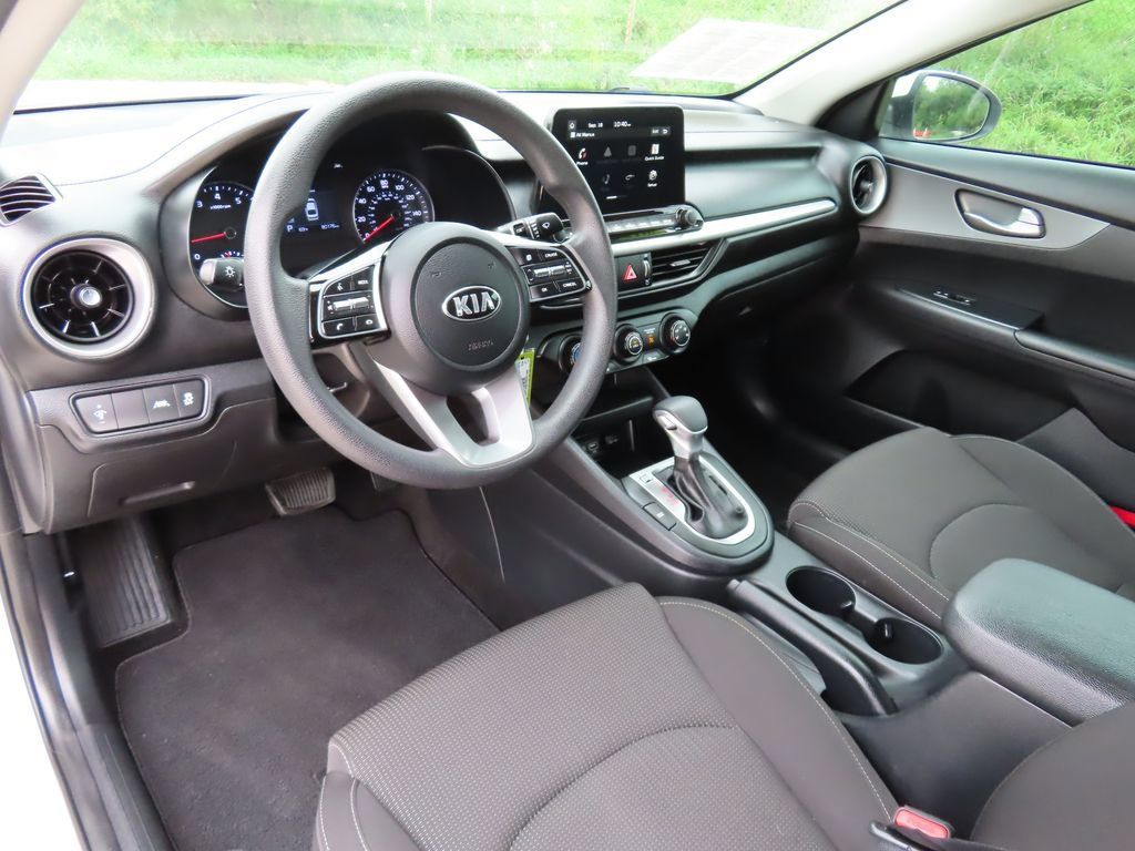 Used 2021 Kia Forte LXS FWD image 21