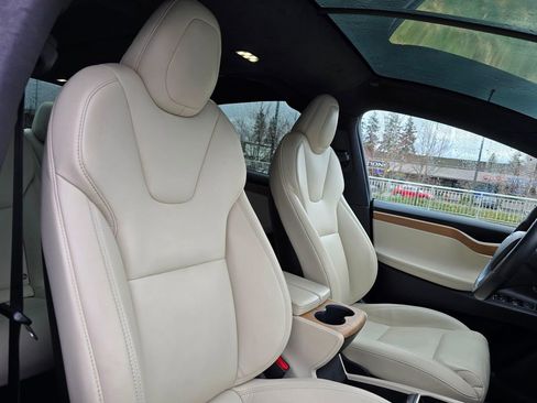 Used 2021 Tesla Model X Performance AWD/4WD image 11