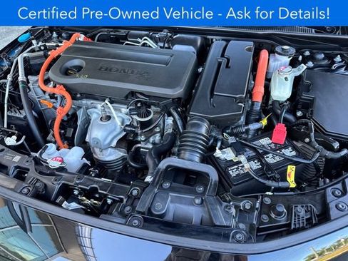 Used 2025 Honda Civic Sport image 25