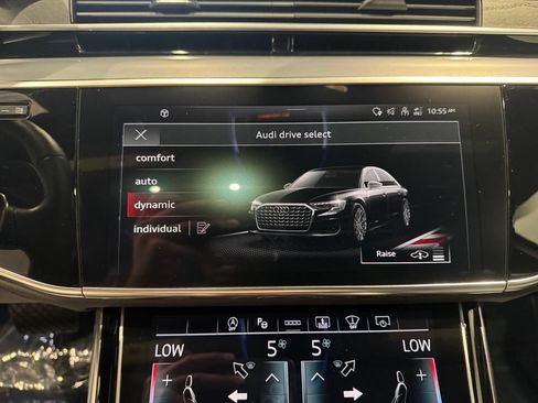 Used 2025 Audi A8 L 3.0T AWD/4WD image 26