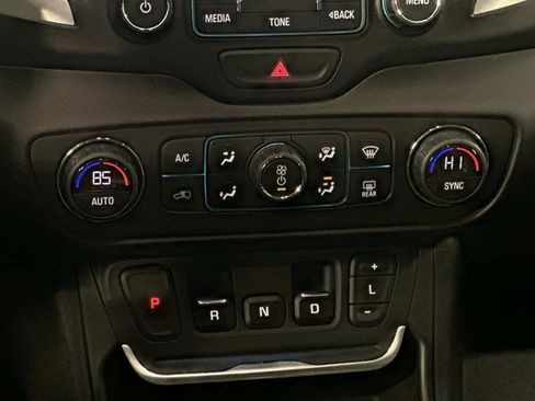 Used 2018 GMC Terrain SLE w/ Driver Convenience Package image 22