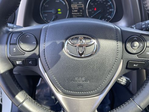 Used 2018 Toyota RAV4 Limited w/ Advanced Technology Package AWD/4WD image 22