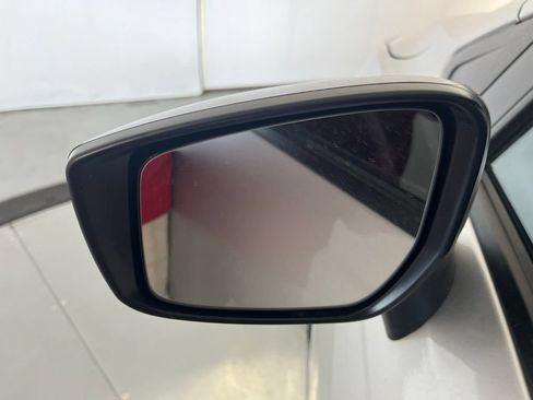 Used 2025 Nissan Versa S w/ Trunk Package FWD image 35