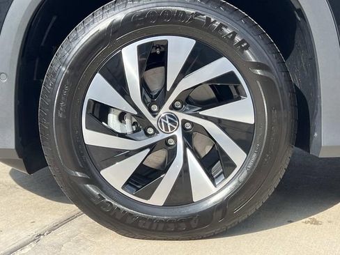 New 2026 Volkswagen Tiguan S FWD image 6