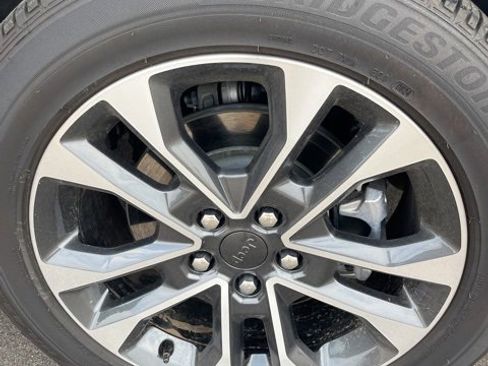 Used 2024 Jeep Grand Cherokee L Overland w/ Luxury Tech Group IV image 27