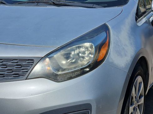 Used 2013 Kia Rio LX FWD image 3