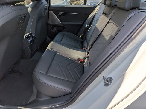 New 2026 BMW 530i xDrive w/ Premium Package image 30