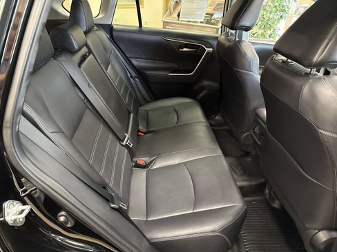 Used 2023 Toyota RAV4 XLE Premium image 20
