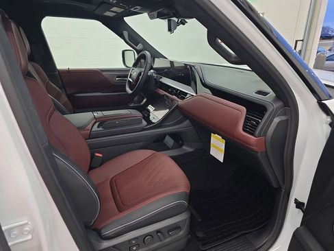 New 2026 INFINITI QX80 Autograph image 9