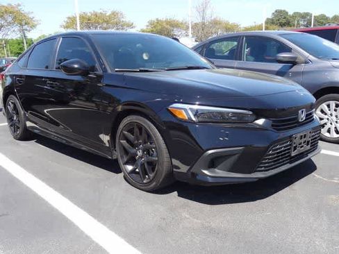 Used 2024 Honda Civic Sport image 3