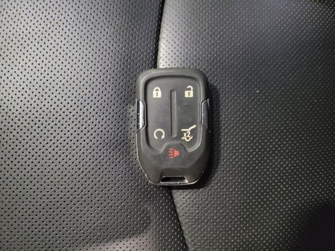 Used 2020 GMC Terrain SLT w/ Preferred Package AWD/4WD image 32