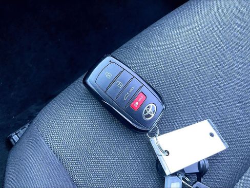 Used 2025 Toyota Camry LE image 13