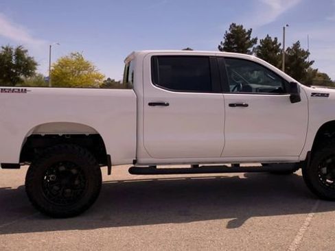 New 2026 Chevrolet Silverado 1500 LT Trail Boss image 9