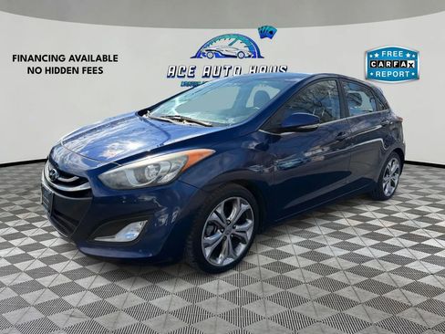 Used 2013 Hyundai Elantra GT w/ Style Pkg image 3