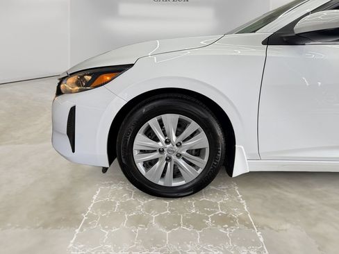 Used 2024 Nissan Sentra S FWD image 14