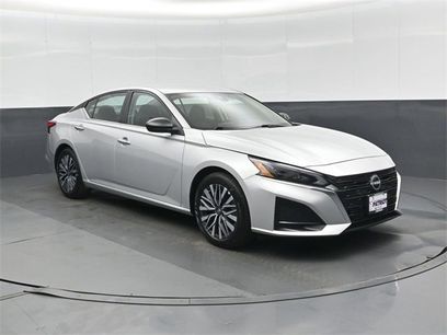Used 2025 Nissan Altima 2.5 SV