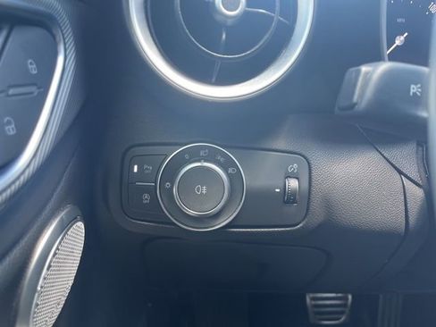 Used 2024 Alfa Romeo Giulia RWD image 14
