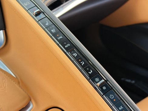 Used 2020 Chevrolet Corvette Stingray Preferred Cpe w/ 2LT Preferred Equipment Group image 17