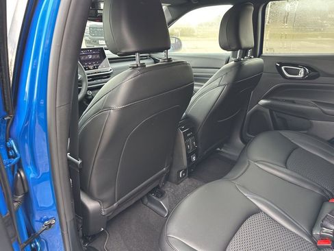 New 2026 Jeep Compass Latitude image 42