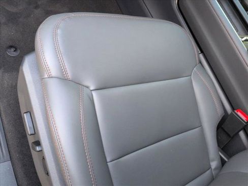 New 2025 Ford Expedition Max Active image 4