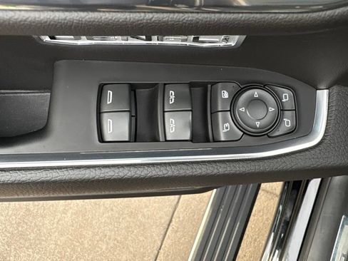 Used 2022 GMC Sierra 1500 Denali AWD/4WD image 13