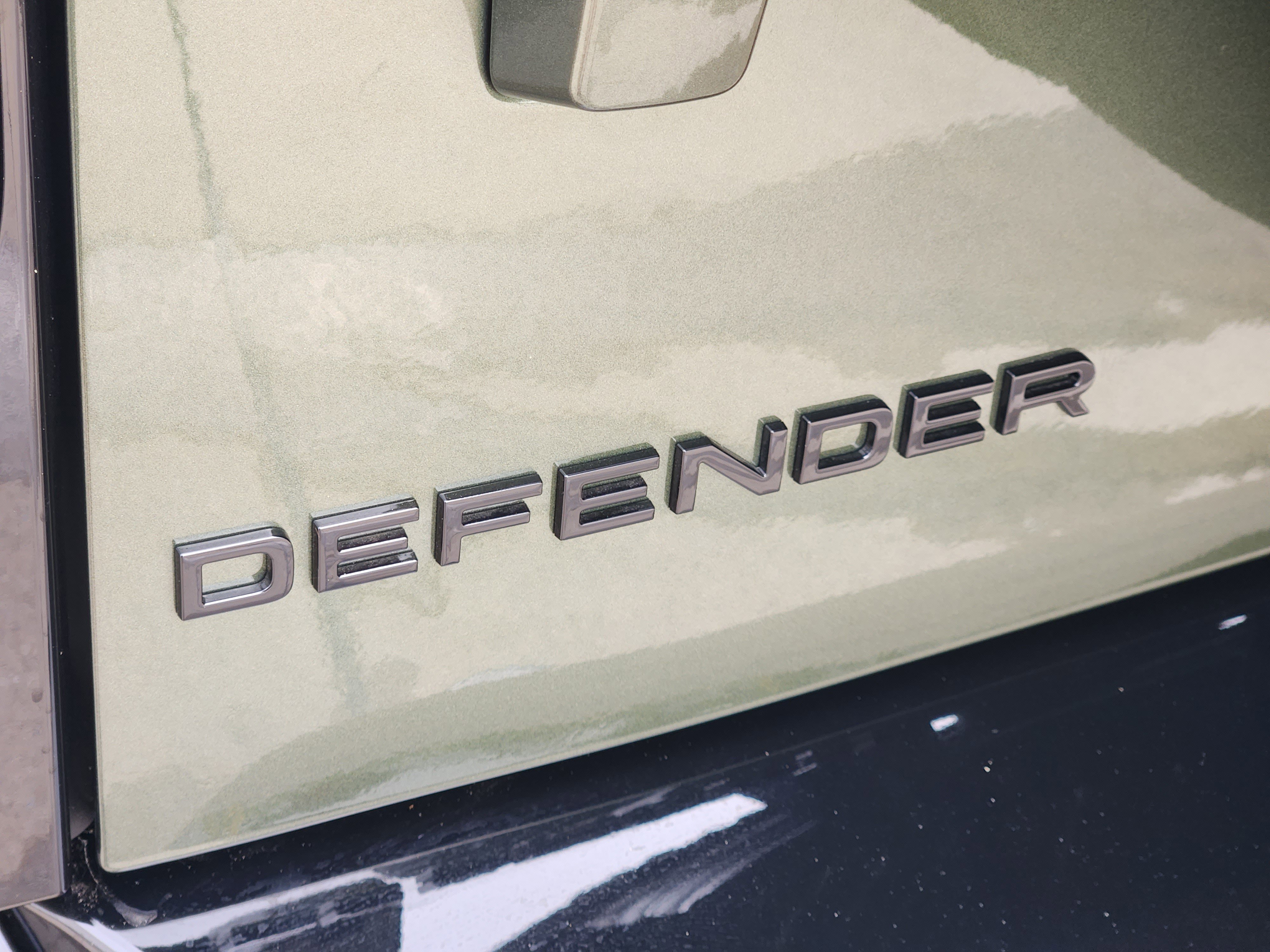 New 2026 Land Rover Defender 110 X-Dynamic SE AWD/4WD image 34