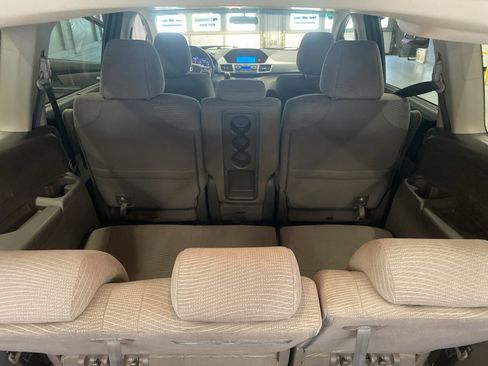 Used 2011 Honda Odyssey EX image 22