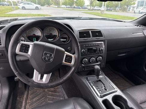 Used 2014 Dodge Challenger SXT Plus RWD image 14
