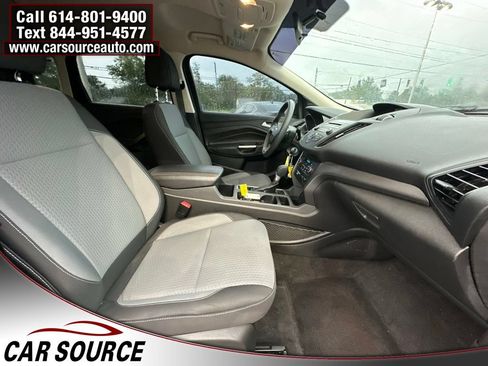 Used 2017 Ford Escape SE AWD/4WD image 29