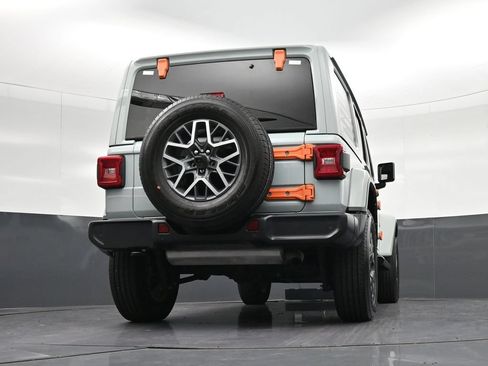 Used 2024 Jeep Wrangler Unlimited Sahara w/ Safety Group AWD/4WD image 23