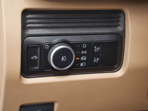 Certified 2024 Ford F350 XLT AWD/4WD image 5