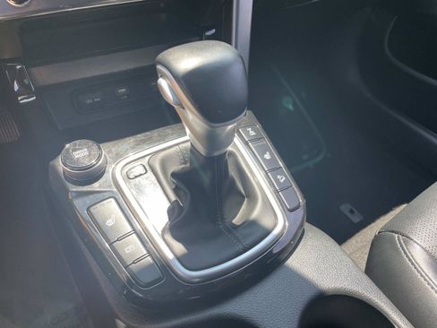 Used 2024 Kia Seltos EX AWD/4WD image 26