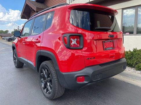 Certified 2023 Jeep Renegade Altitude w/ Sun/Sound Group image 6