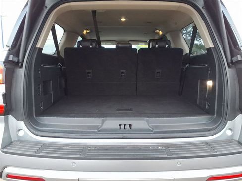 Certified 2023 Ford Expedition Max XLT image 10